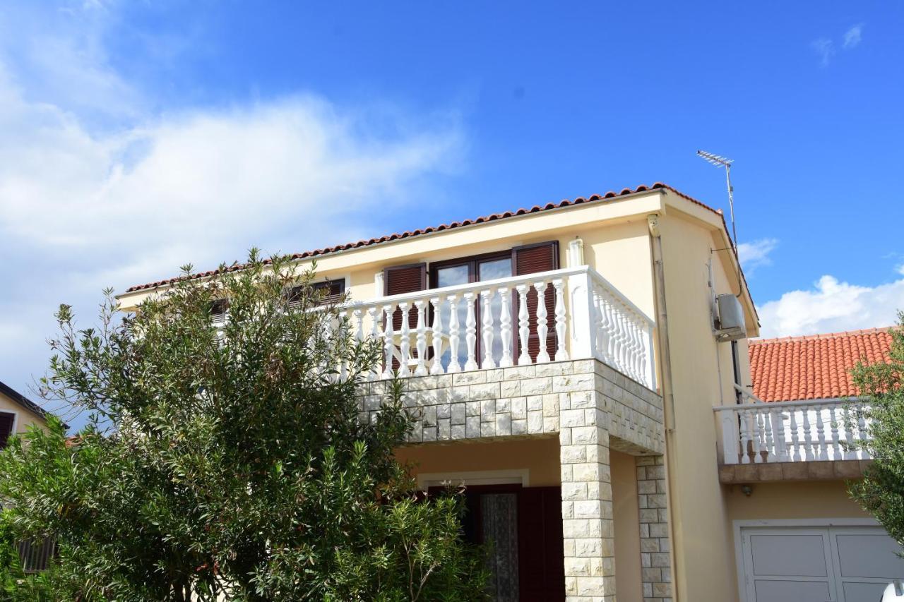 Apartments Zana Vir Kültér fotó